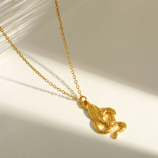 Collar colgante serpiente mujer 2